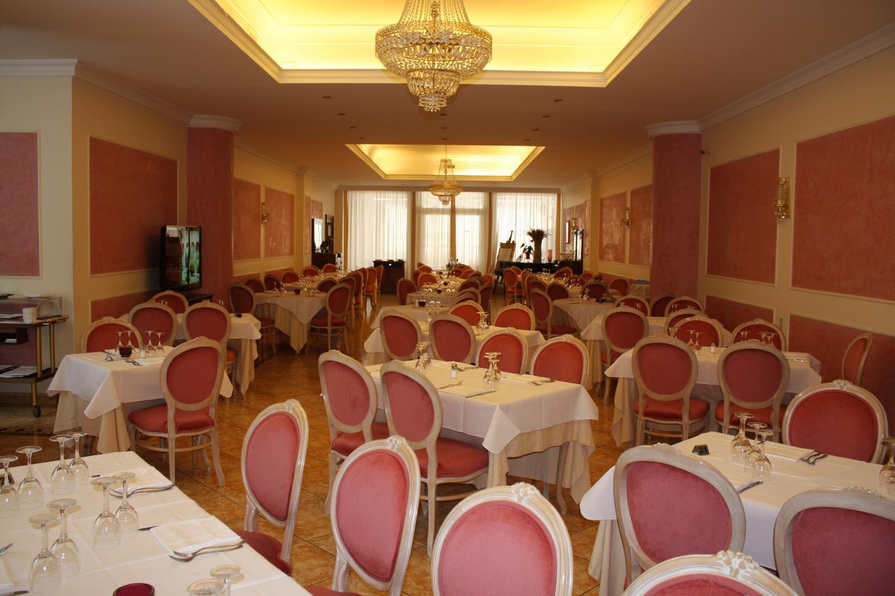 Grand Hotel Degli Angeli Сан Джовани Ротондо Екстериор снимка