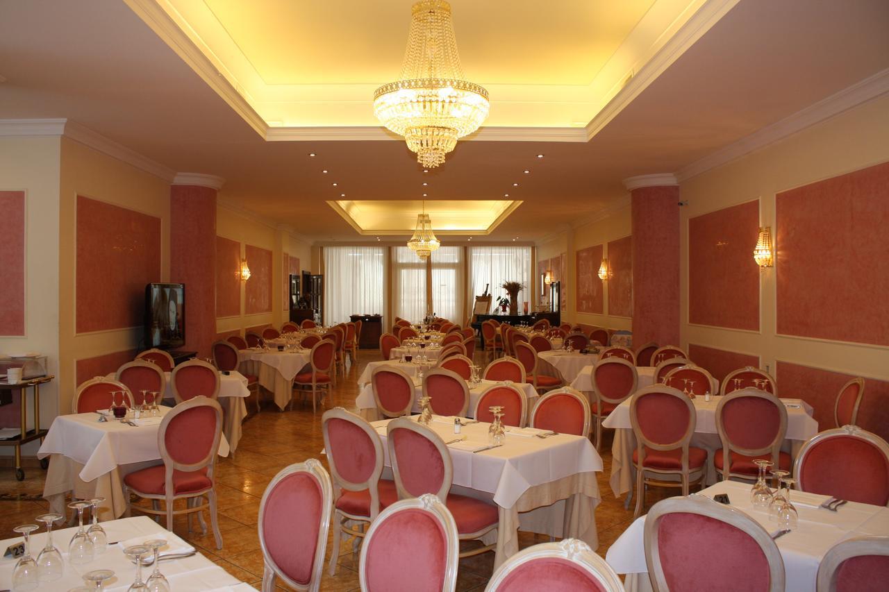 Grand Hotel Degli Angeli Сан Джовани Ротондо Екстериор снимка